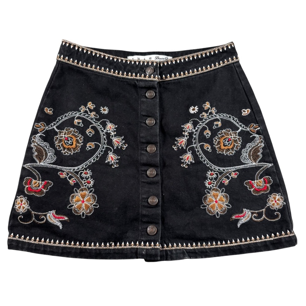 VTG Denim Co Mini Skirt Y2K 4 Black Embroidered Floral Boho Festival Aztec - Picture 2 of 9